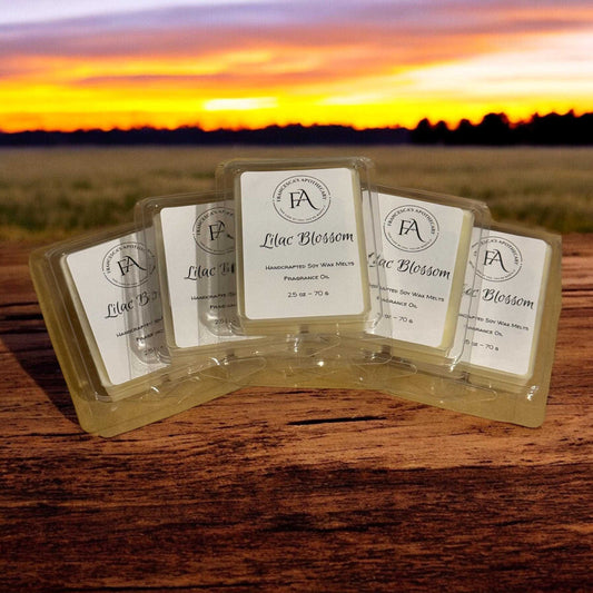 Lilac Blossom Soy Wax Melt with floral and fruity aroma packaging.